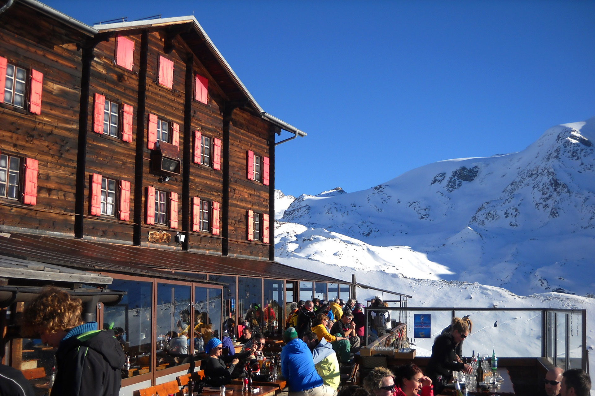 sciando-attorno-al-cervino-rivista-scimagazine-gennaio-2015-Zermatt-Fluhalp_2