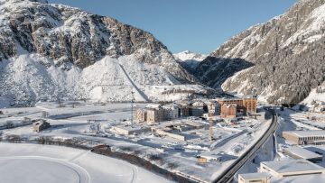 Andermatt_Reuss_Winter_2022_Valentin_Luthiger_04