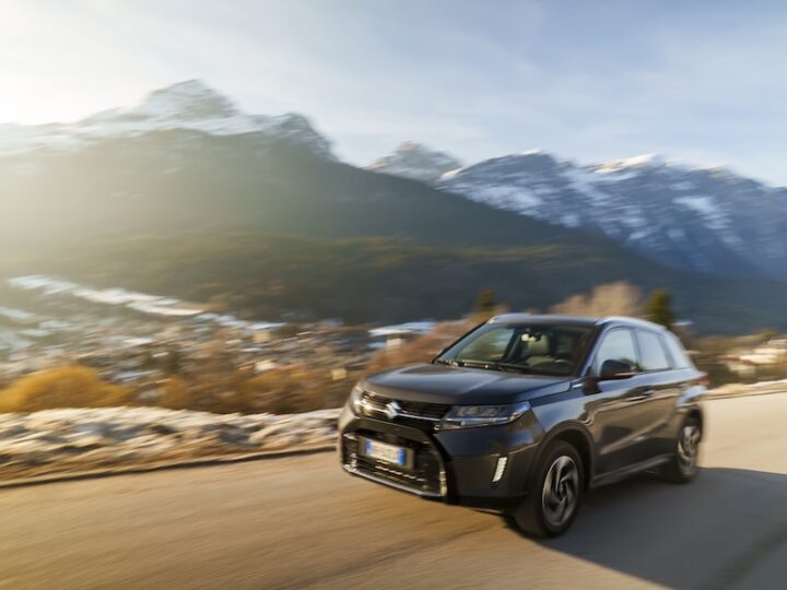 suzuki vitara hybrid 2